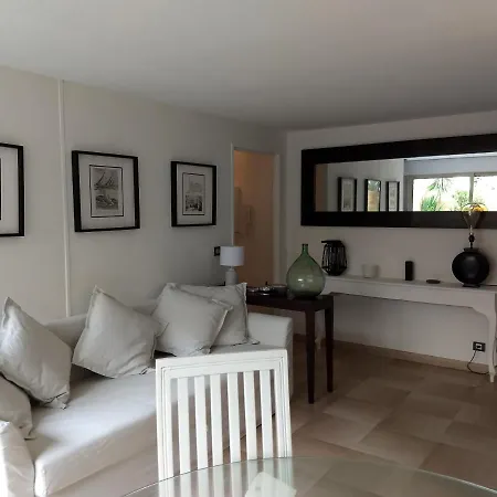 Duplex La Petite Louisiane Apartment *